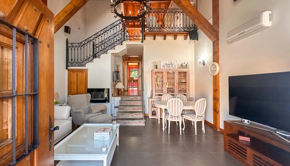 Foto 1 de Casa adosada en venda a Barrio Perelada, Alfoz de Lloredo, Cantabria