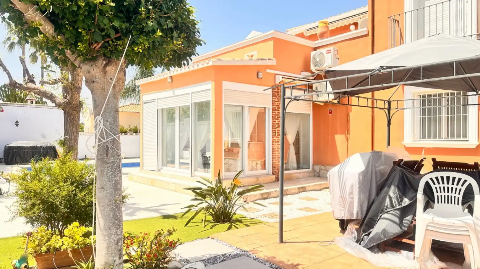 Detached house with pool for sale in El Montgó, imagen 11
