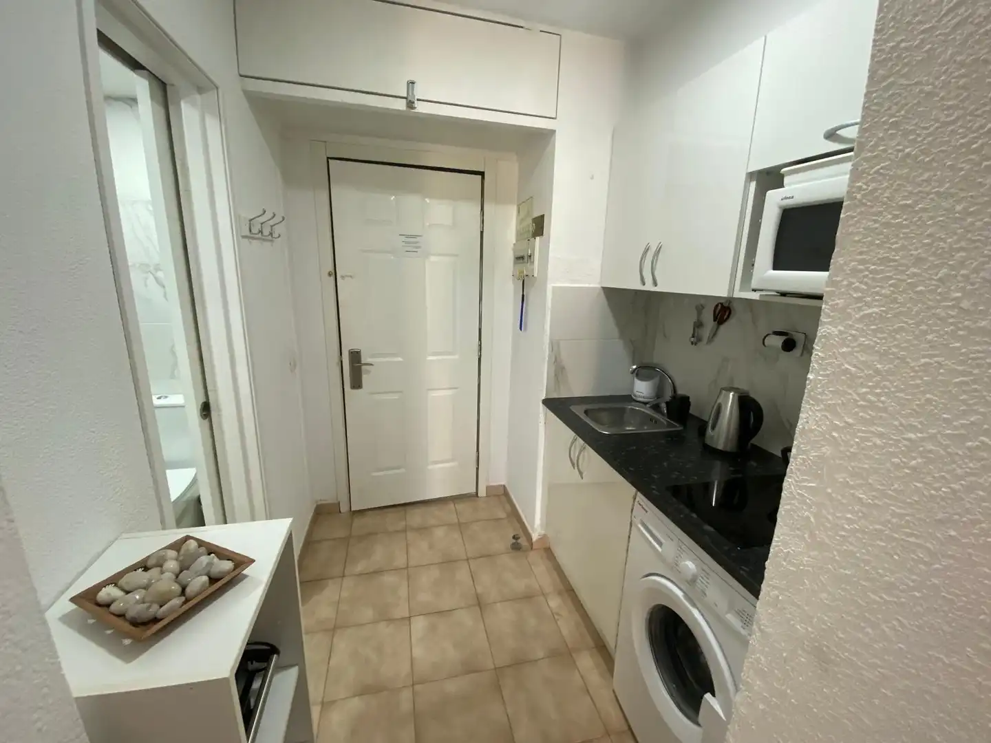 Cuina de Estudi de lloguer en Arona amb Jardí privat, Terrassa i Moblat