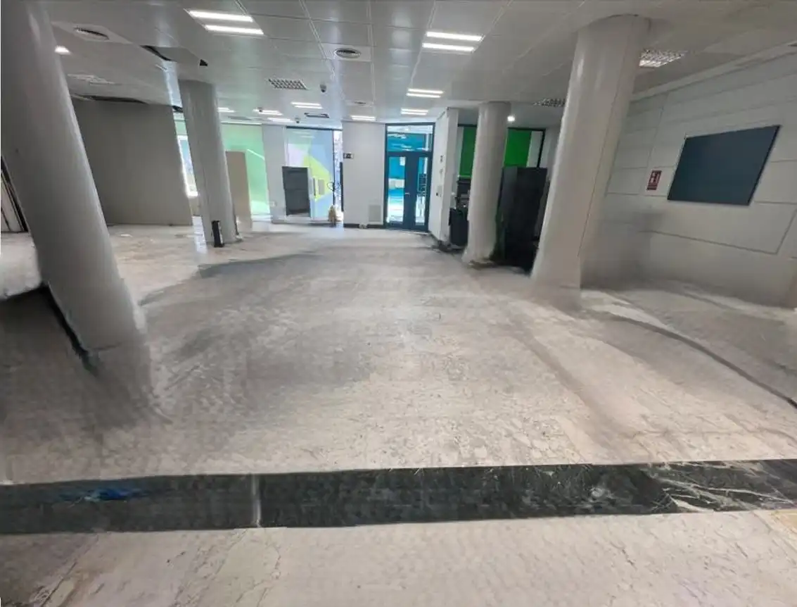 Local comercial en venta en Centro, imagen 3