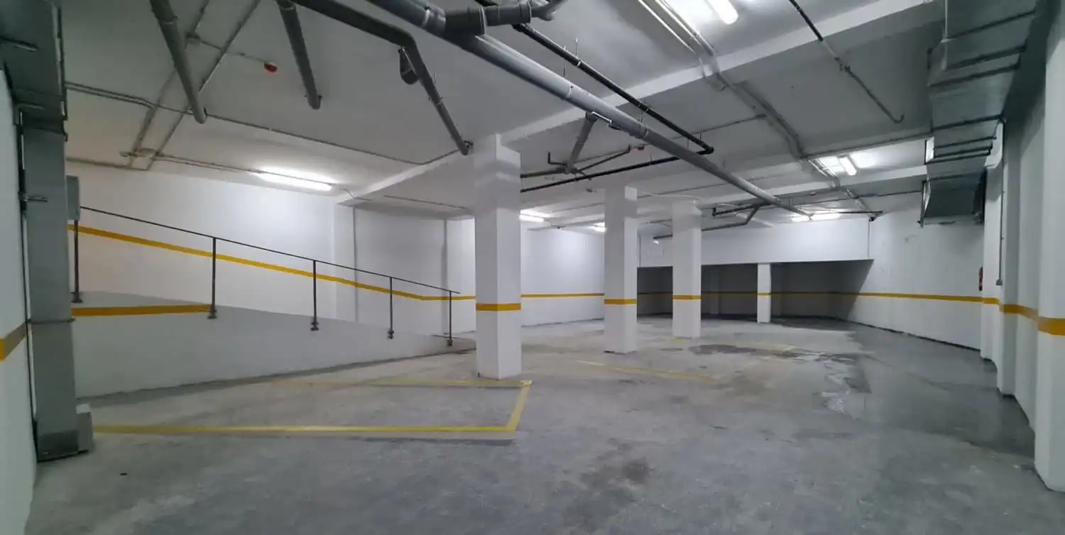 Aparcament de Edifici en venda en Bellreguard amb Piscina comunitària
