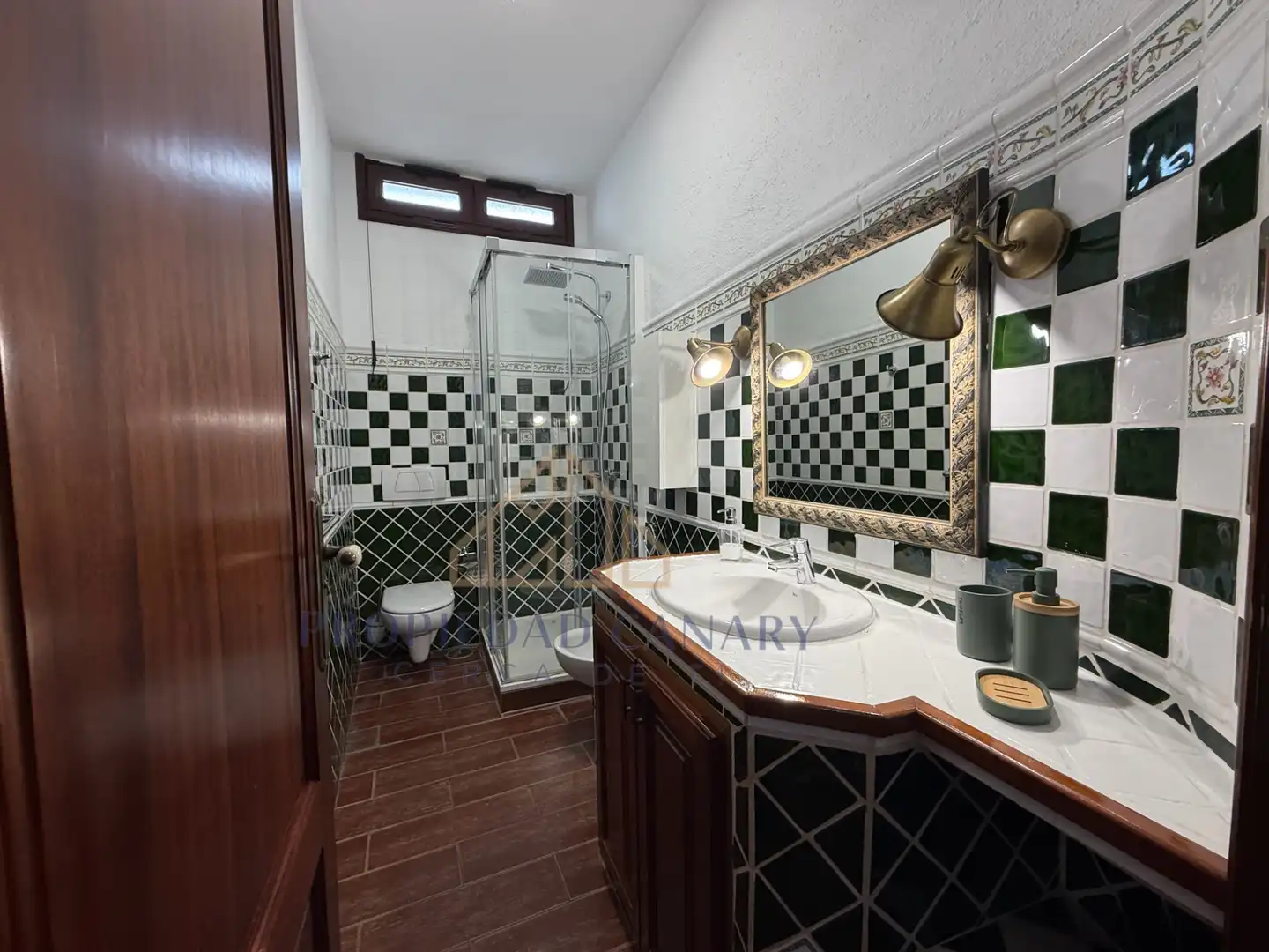 Bathroom of Flat for rent in Santa Úrsula  with Terrace, Furnished and Oven