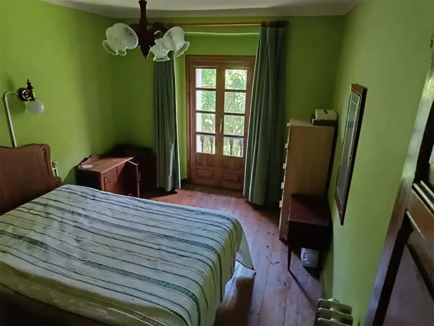 Habitación de Casa o chalet en venta en Llanes con Balcón