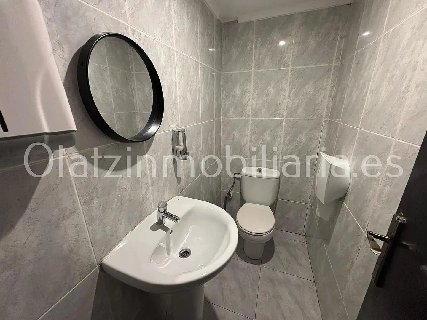 Local comercial en venda a Balmaseda, imagen 6