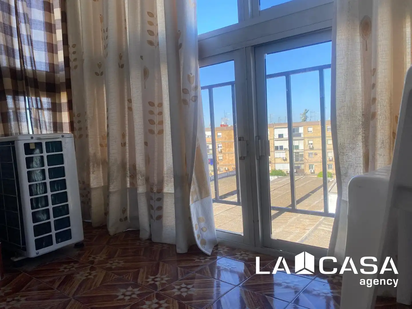 Terrasse von Wohnung zum Verkauf in Dos Hermanas mit Klimaanlage und Terrasse