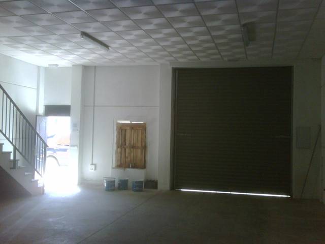 Nave industrial en Alquiler en Alcolea