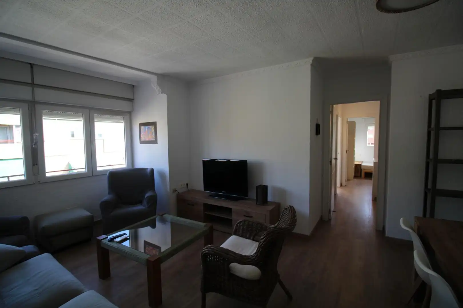 Sala de estar de Piso de alquiler en Granada con Aire acondicionado, Calefacción y Jardín privado
