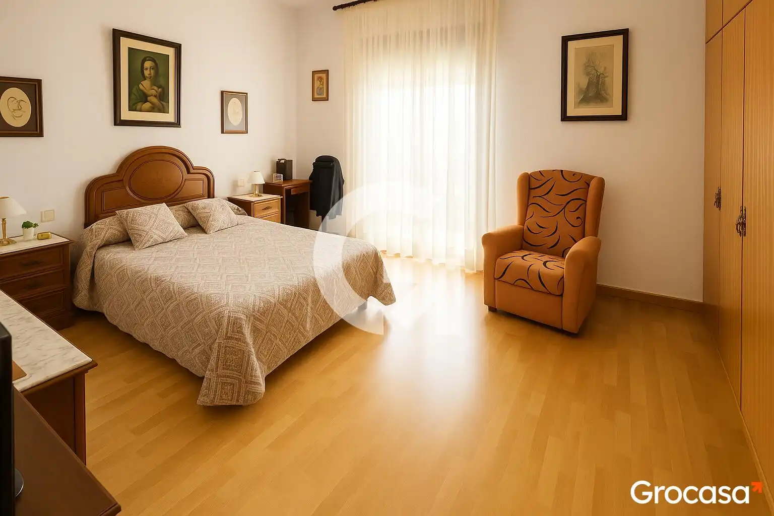 Schlafzimmer von Maisonette zum Verkauf in Vilanova i la Geltrú mit Klimaanlage, Heizung und Terrasse
