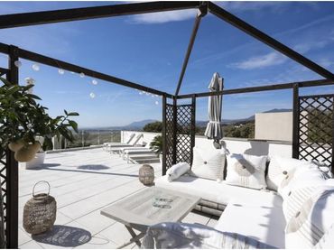 Chalet con piscina en venta en Milla de Oro