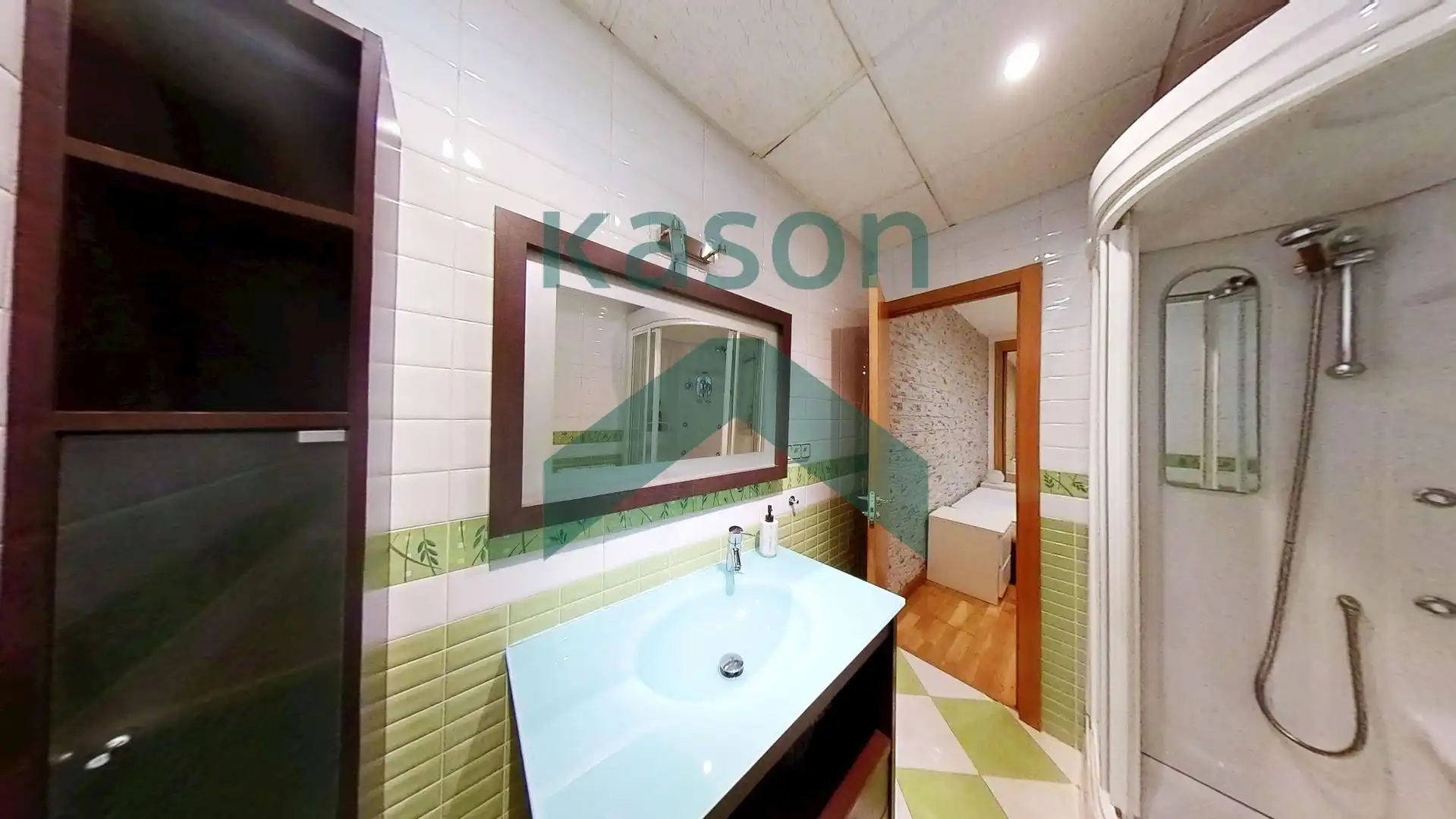 Bathroom of Study for sale in Madrid  with Heating and Furnished