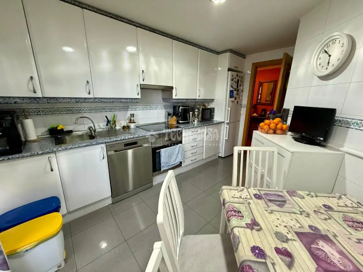 Kitchen of Flat for sale in Madrid  with Air Conditioner and Heating
