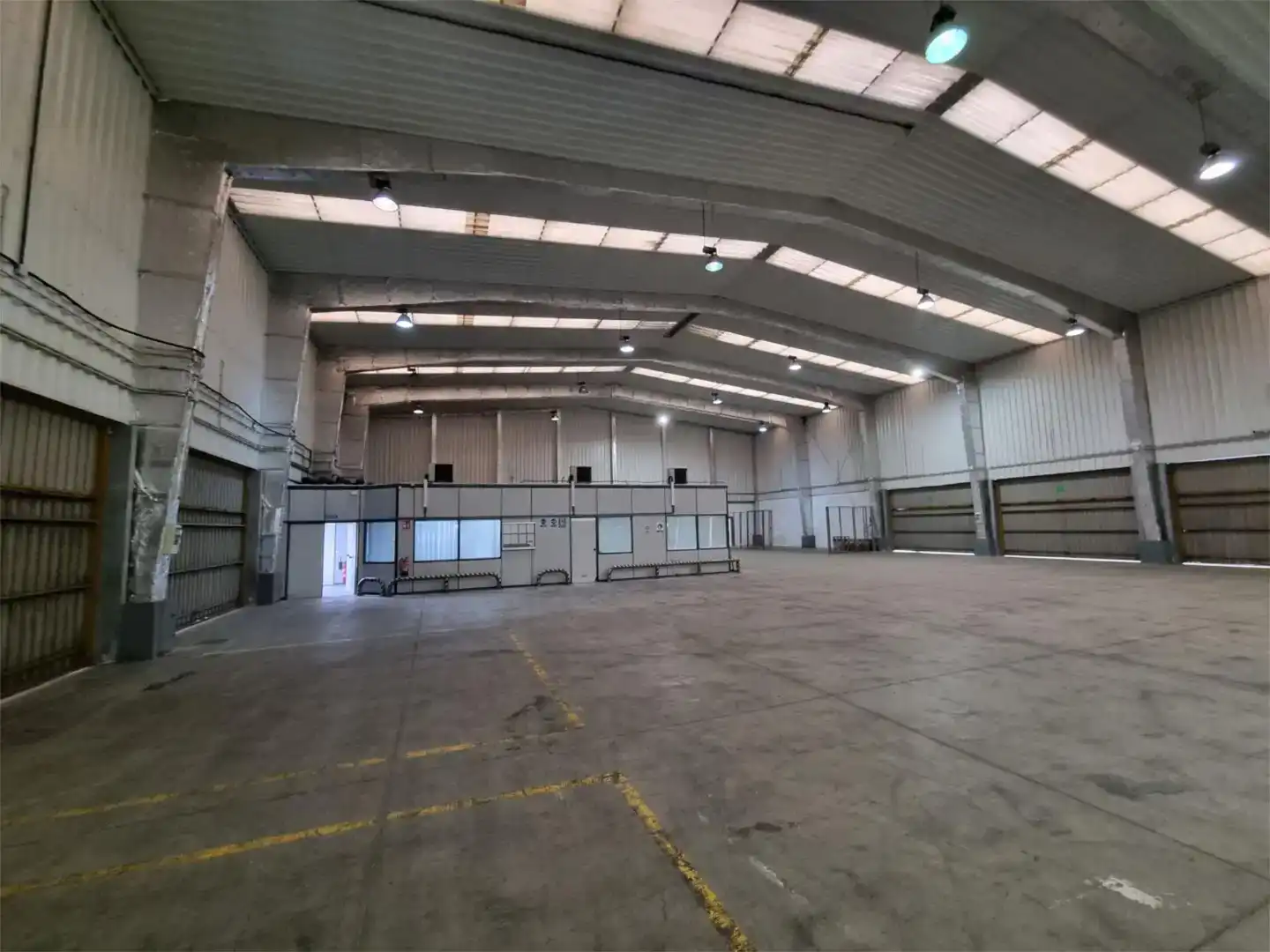 Fabrikhallen zur Miete in Benavente