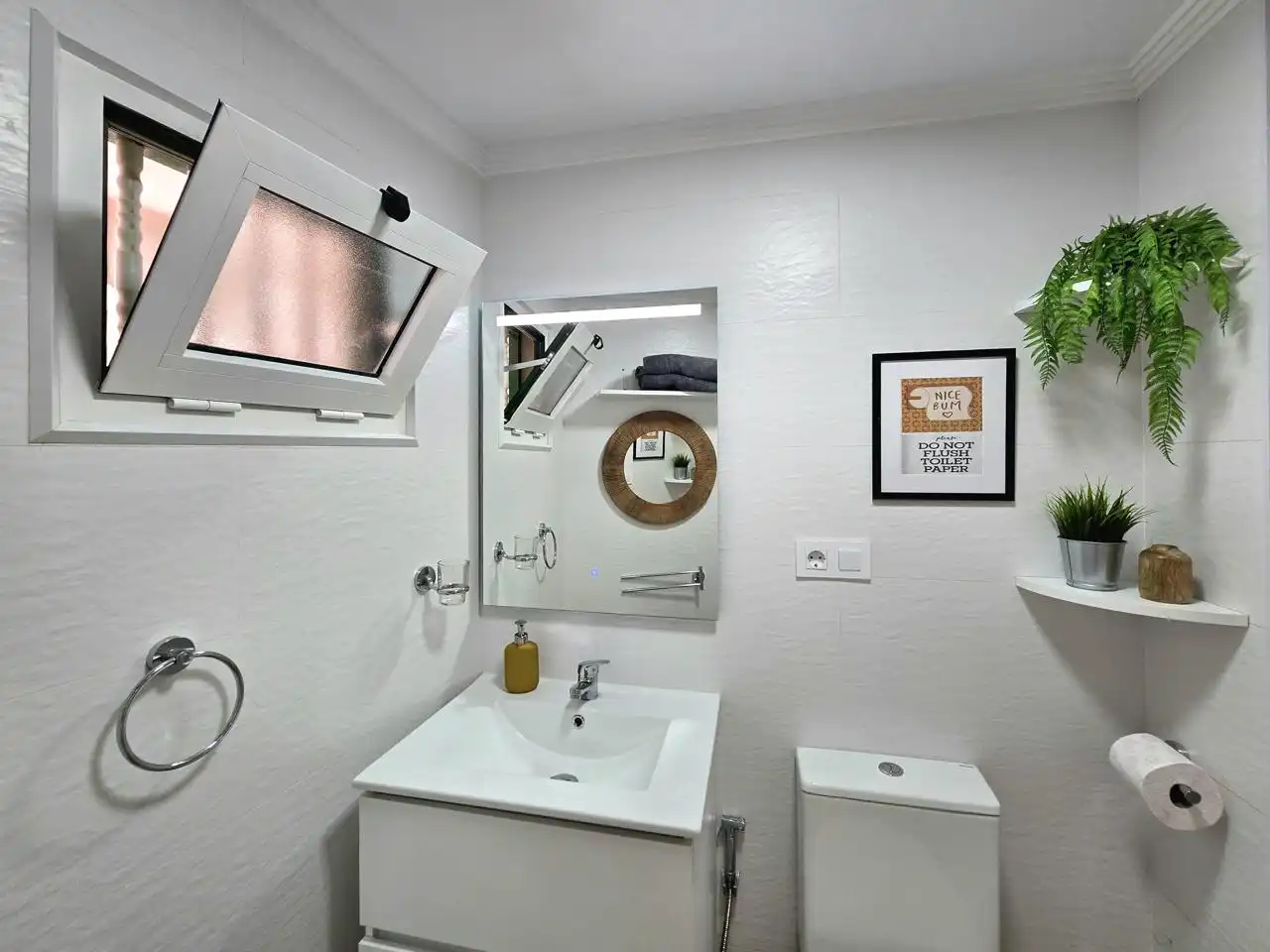 Badezimmer von Wohnungen zur Miete in San Bartolomé de Tirajana mit Terrasse, Möbliert und Balkon