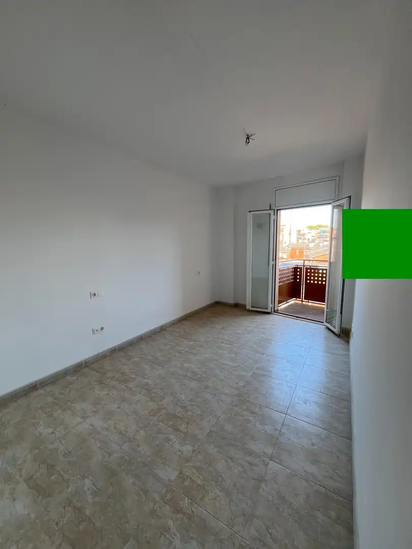 Habitación de Dúplex en venta en Tordera con Balcón y Alarma