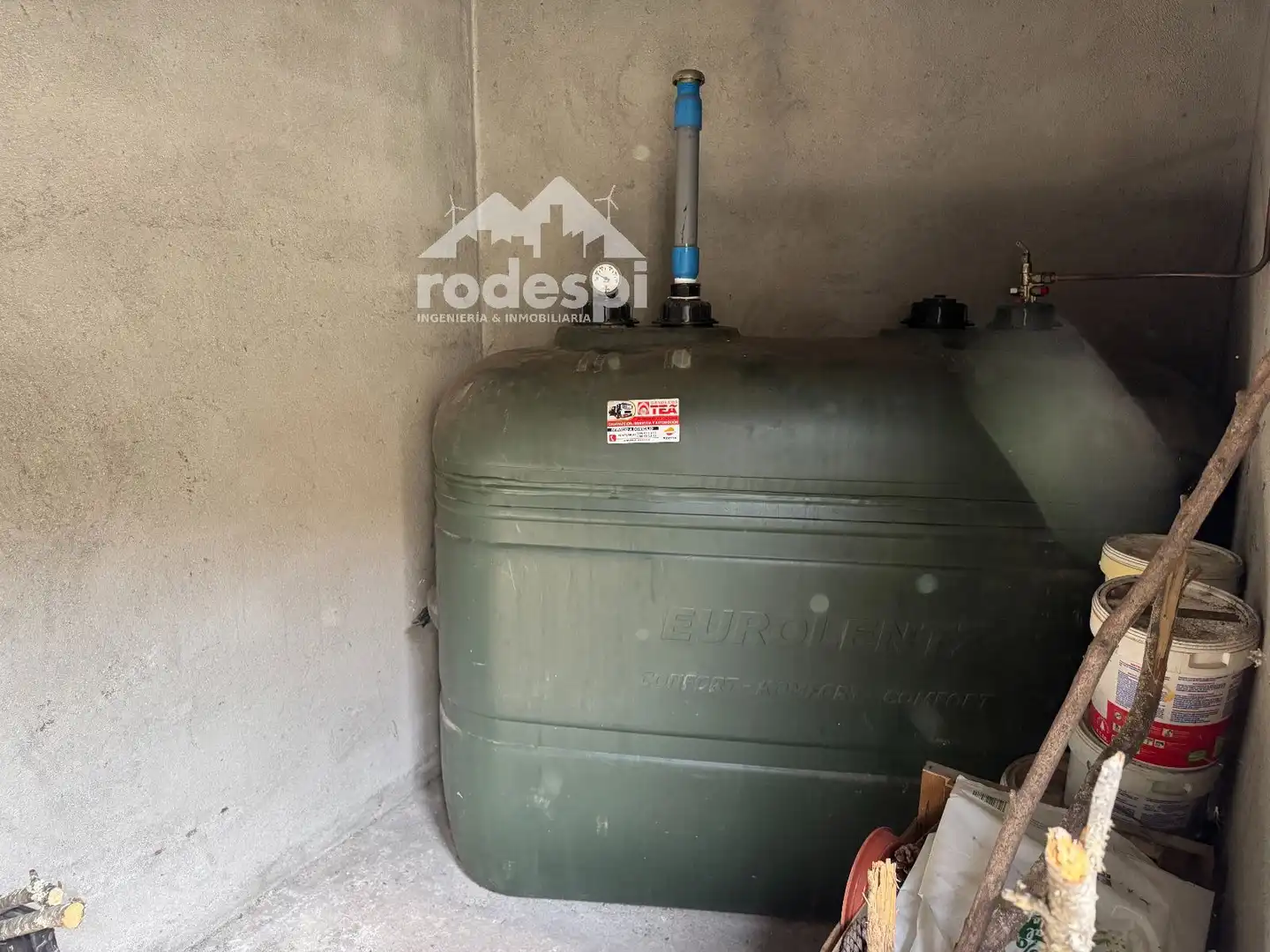 Casa o xalet en venda en Covelo amb Calefacció, Traster i Moblat