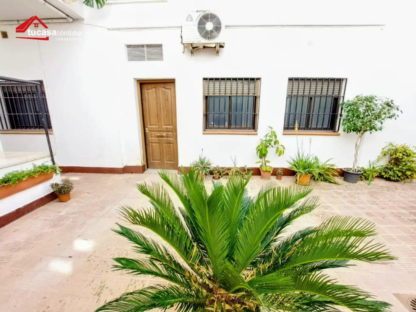 Garten von Geschaftsraum zum Verkauf in  Córdoba Capital mit Klimaanlage