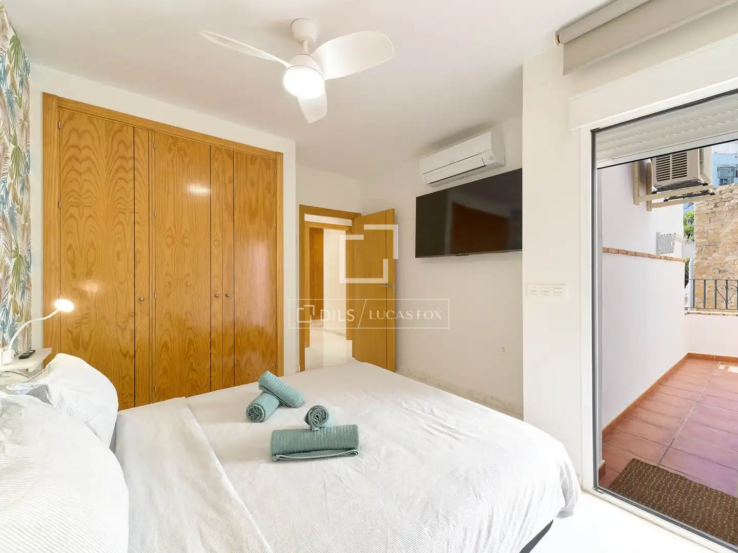 Bedroom of Flat for sale in Almuñécar  with Air Conditioner, Terrace and Swimming Pool