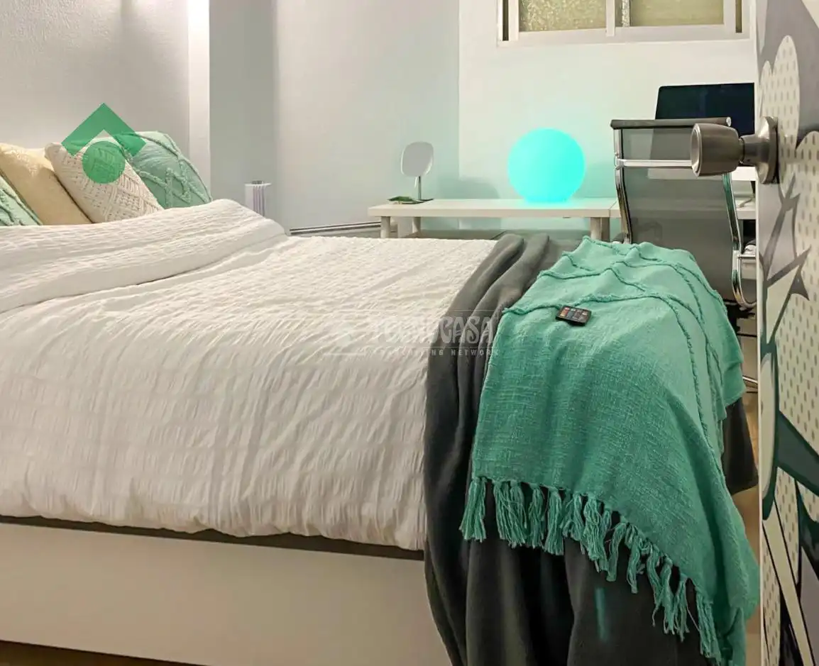Bedroom of Flat for sale in Almuñécar  with Furnished, Balcony and Community pool
