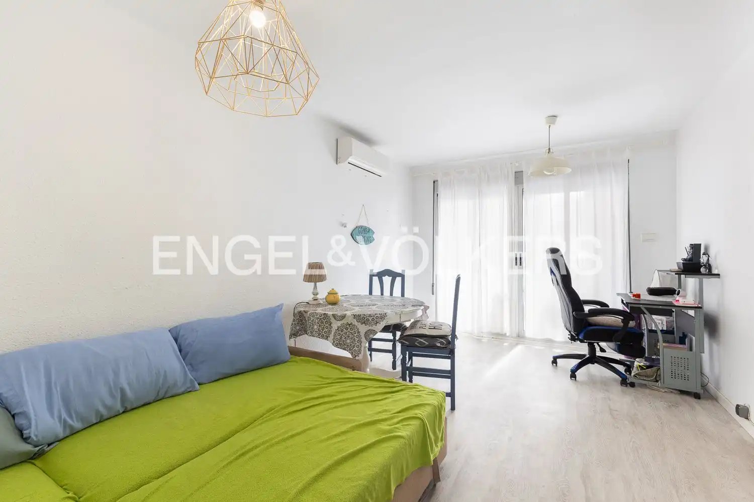 Wohnzimmer von Wohnung zum Verkauf in Valencia mit Heizung und Balkon