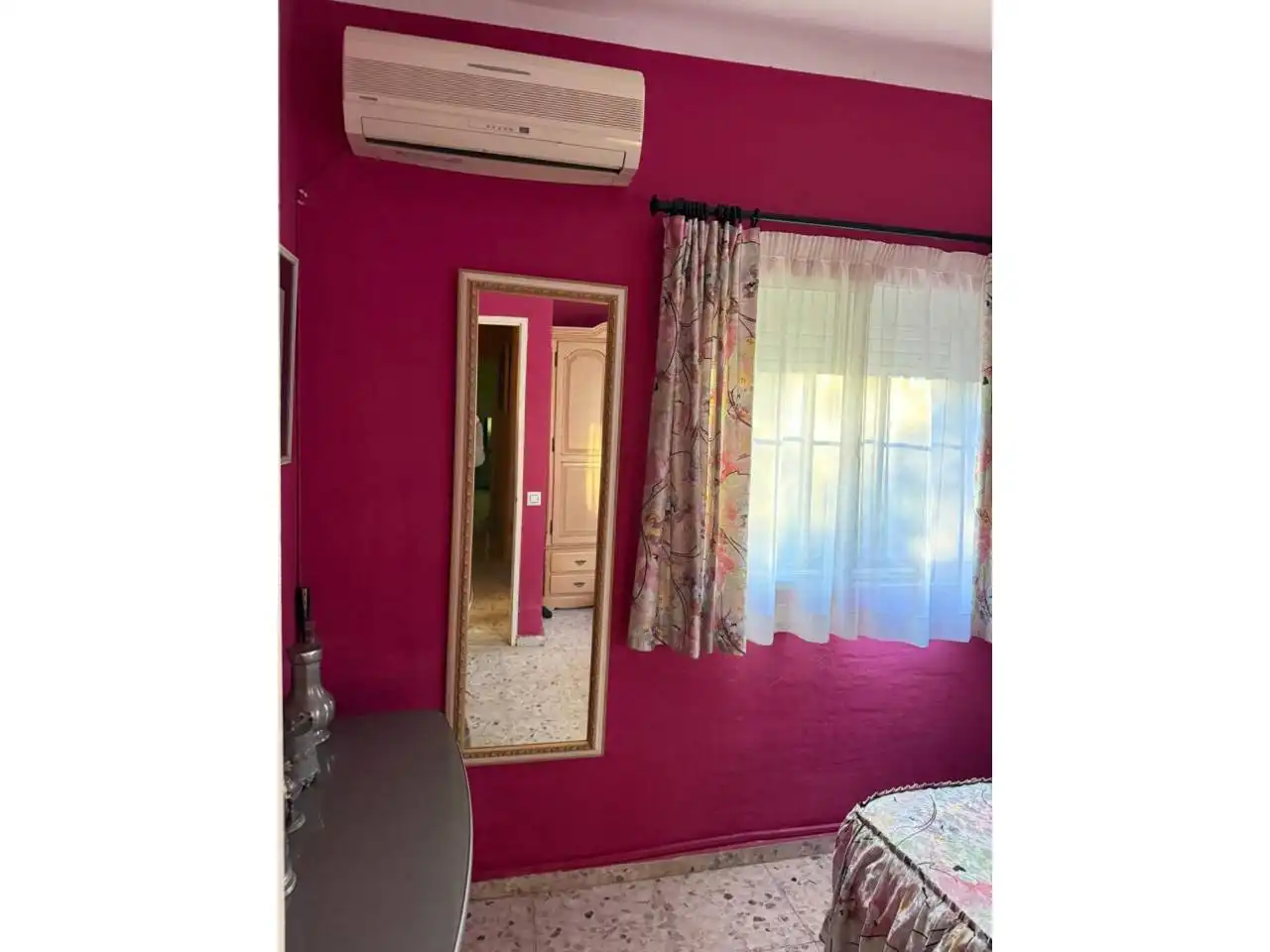 Habitación de Casa o chalet en venta en Carmona con Aire acondicionado, Calefacción y Jardín privado
