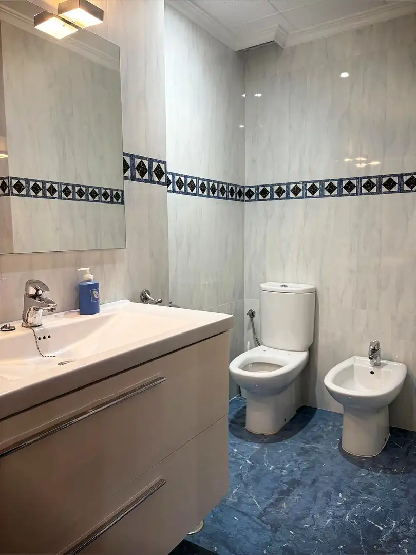 Baño de Piso en venta en Ausias March