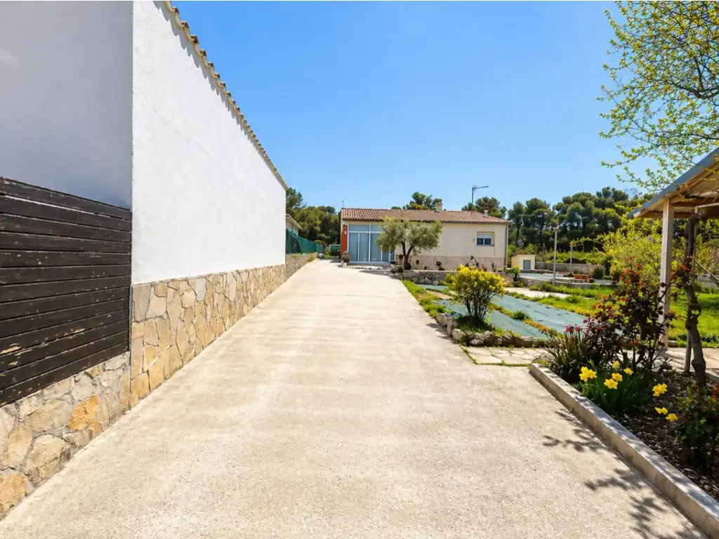 Vista exterior de Casa o chalet en venta en Torrelles de Foix con Horno