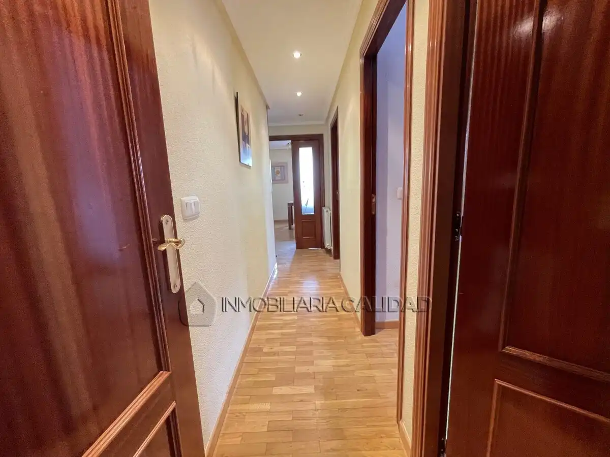 Piso de alquiler en Burgos con Calefacción, Trastero y Amueblado