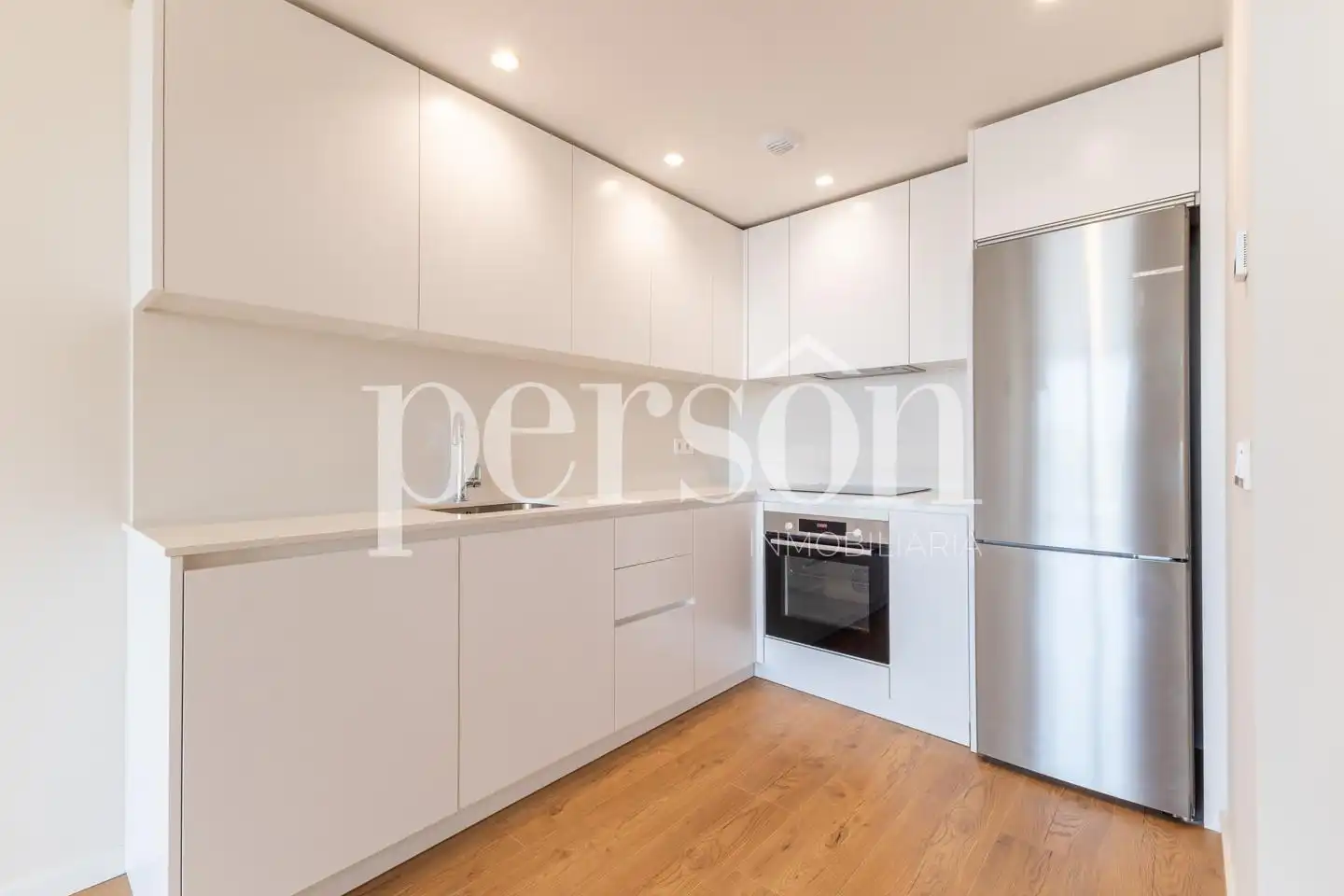 Cocina de Piso de alquiler en Valencia con Aire acondicionado, Calefacción y Terraza