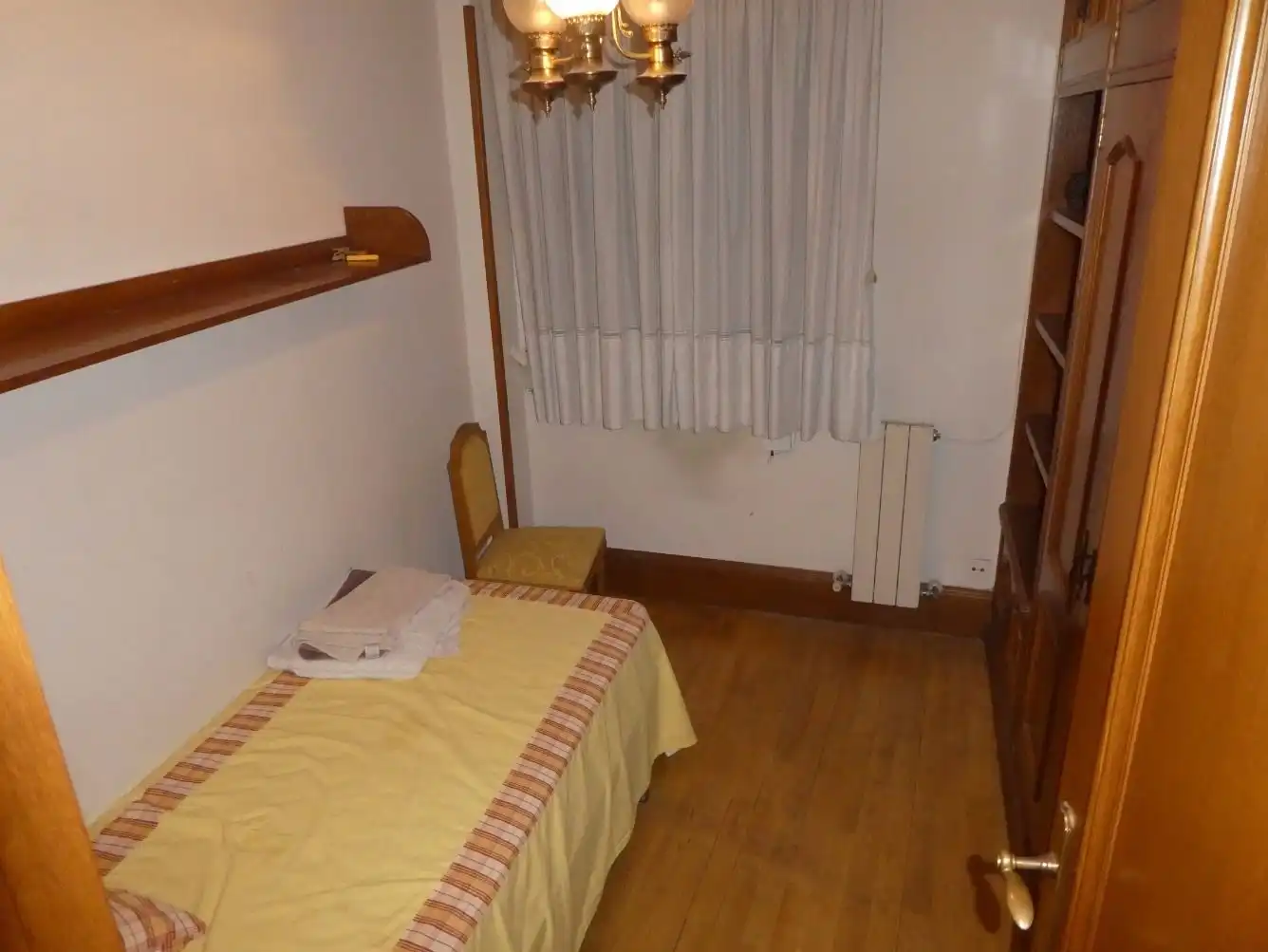 Schlafzimmer von Wohnung zum Verkauf in Eibar mit Abstellraum und Balkon
