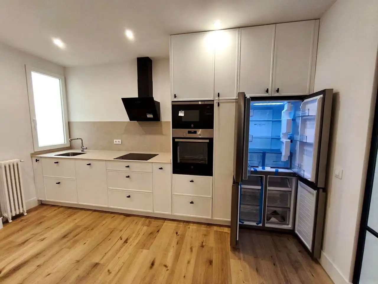 Kitchen of Flat for rent in Barrio de Salamanca