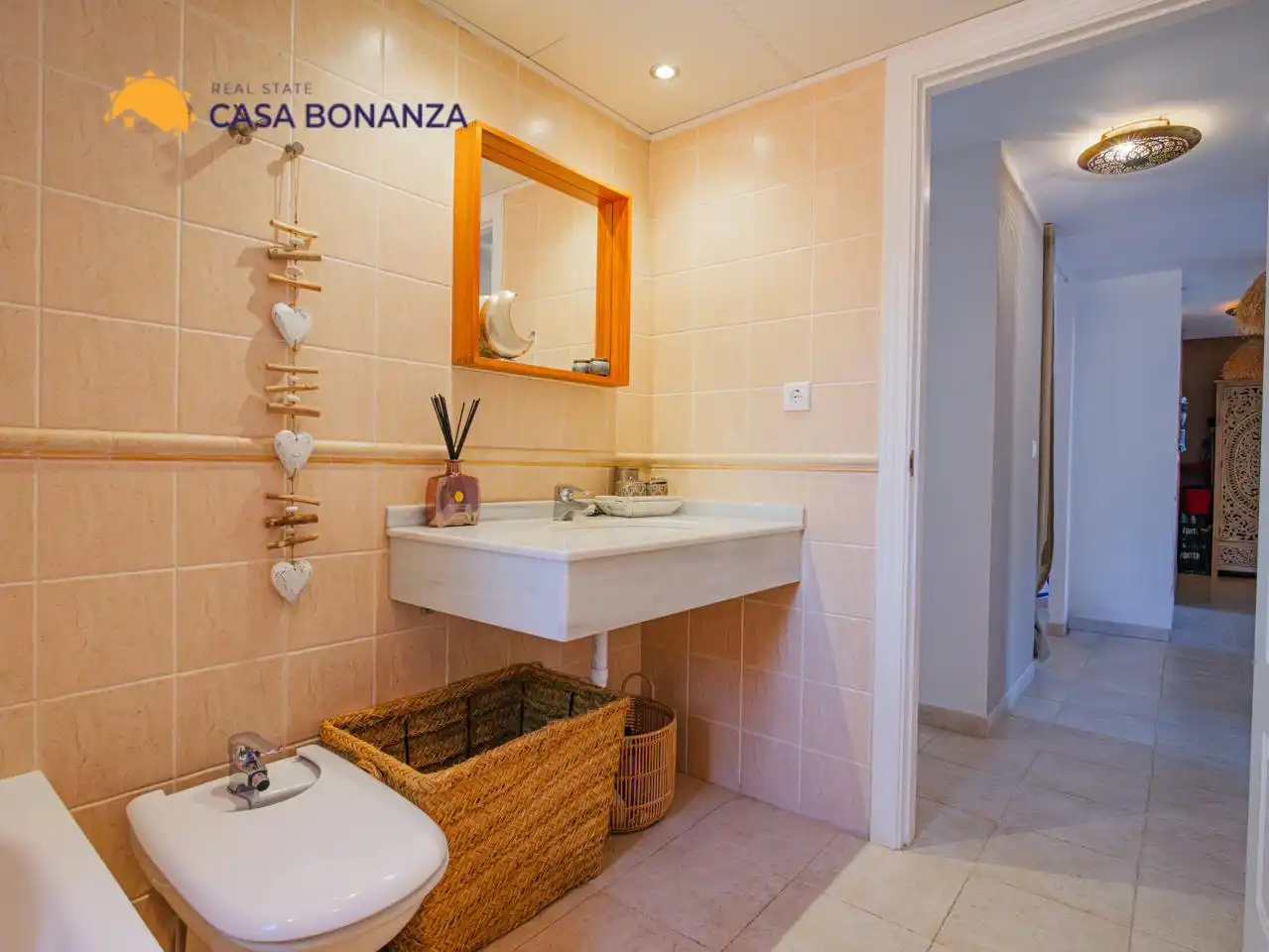 Bathroom of Apartments for sale in Almuñécar  with Air Conditioner, Terrace and Furnished