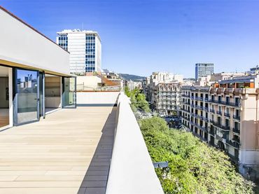 Neubau-Penthouse zum Verkauf in Eixample