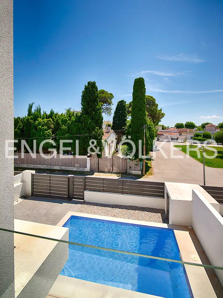 Casa pareada con terraza en venta en Carrer Requesens, imagen 22