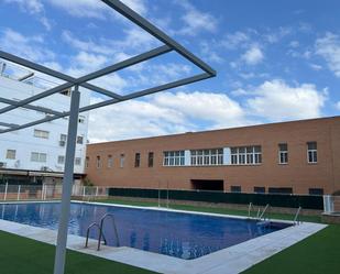 Swimming pool of Flat for sale in  Sevilla Capital  with Air Conditioner and Storage room