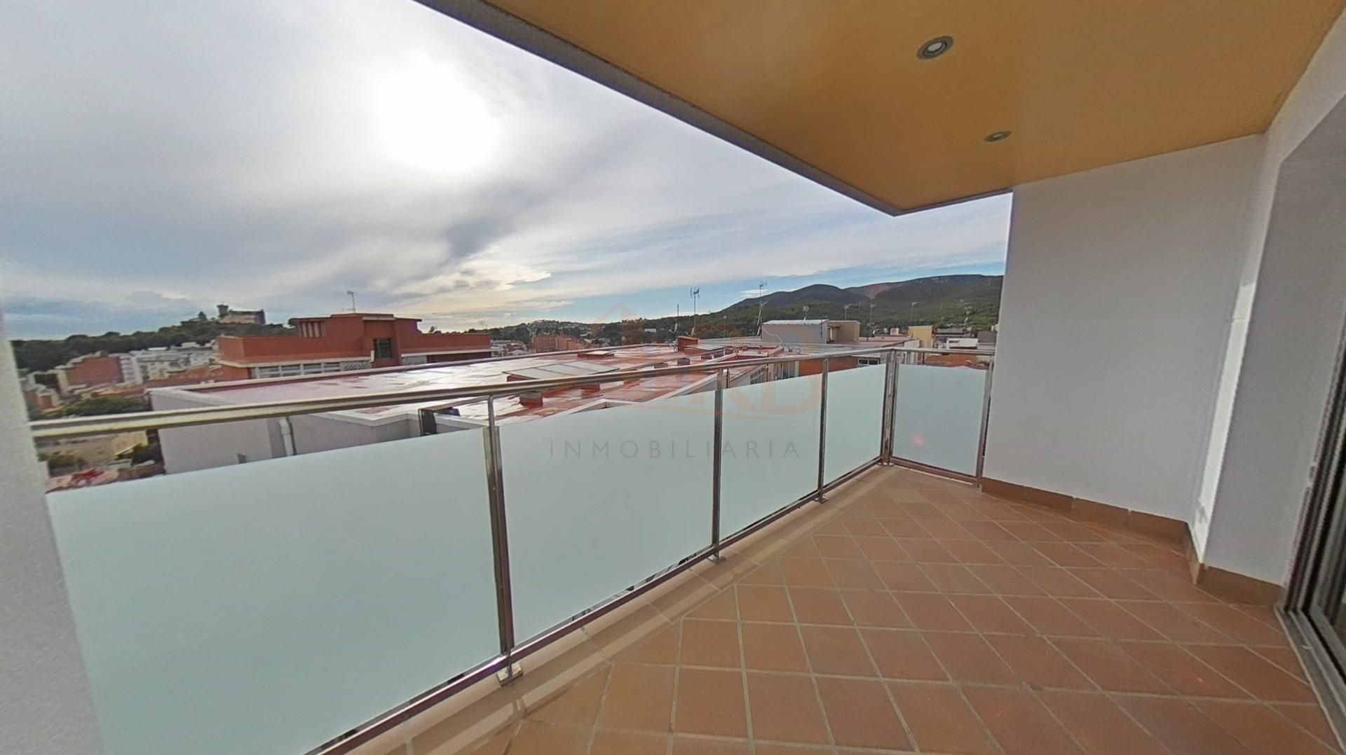 Terrassa de Dúplex en venda en Castelldefels amb Terrassa