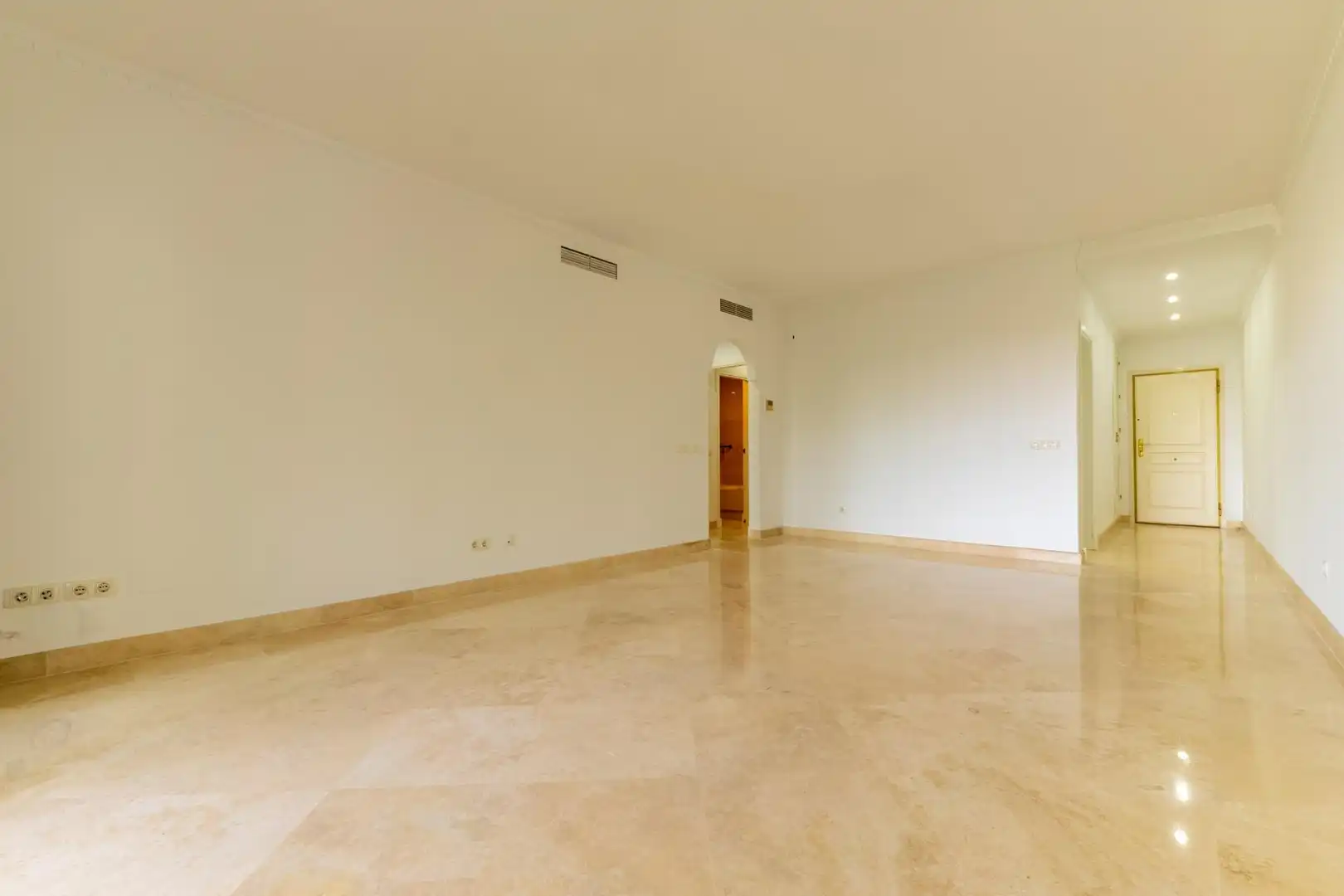 Bajo con piscina en venta en Mijas Golf, imagen 9