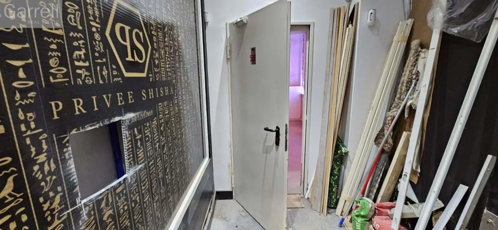 Business premises for sale in CL AMPLE  Pl: Pt:
 BARCELONA (BARCELONA)