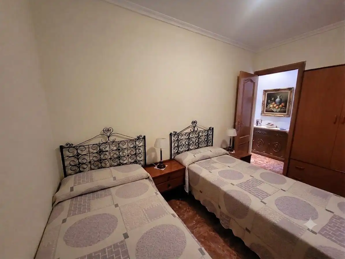 Bedroom of Houses for sale in Sisante  with Heating and Private garden