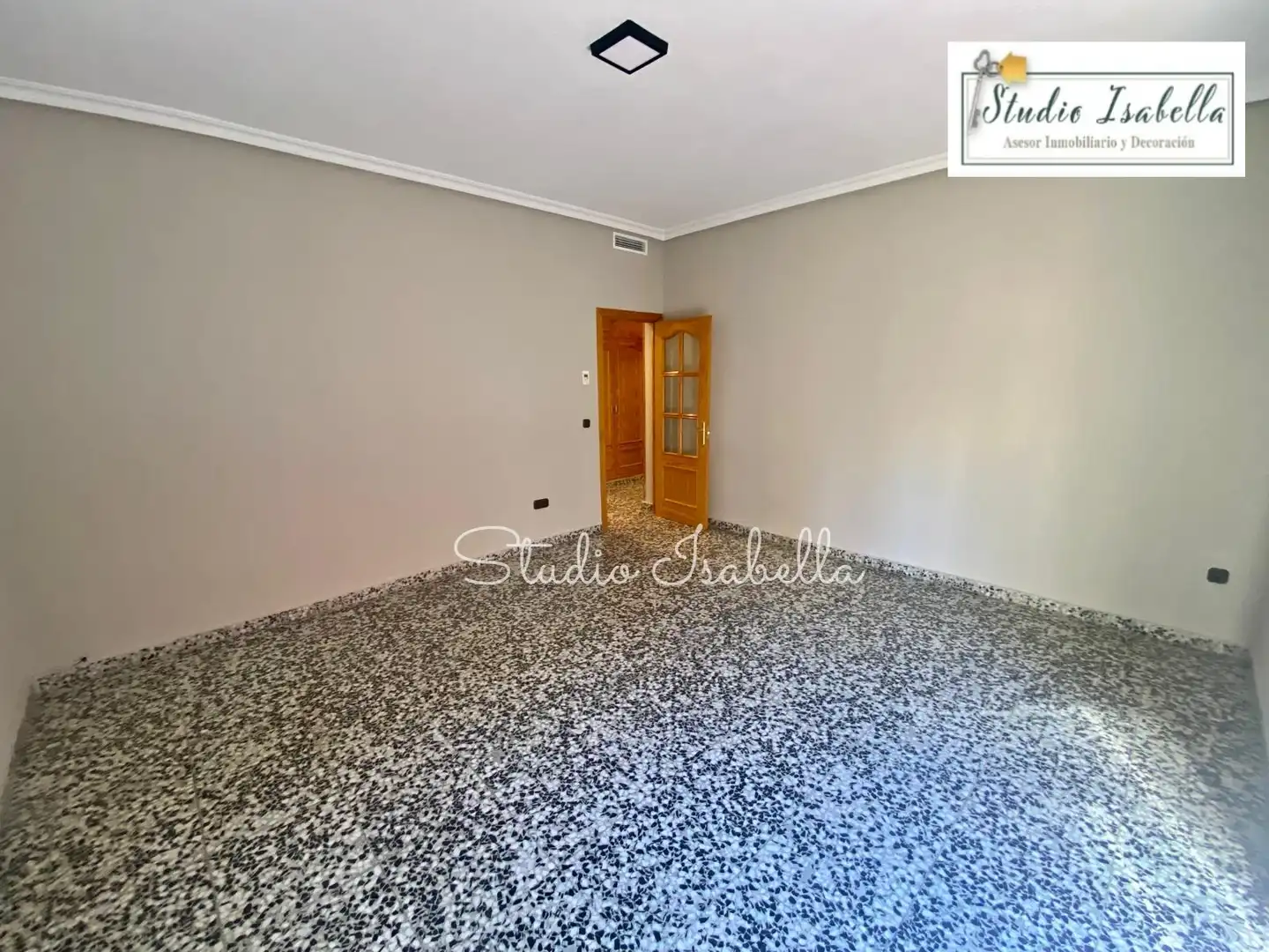 Piso de alquiler en Toledo con Aire acondicionado, Calefacción y Amueblado