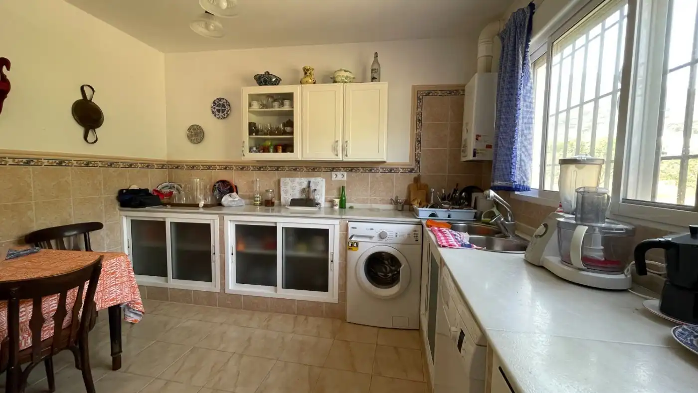 Cuina de Casa o xalet en venda en Carcabuey amb Calefacció, Jardí privat i Terrassa