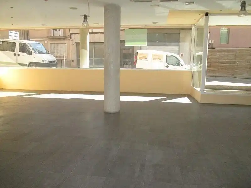 Local commercial à louer à Sant Julià, imagen 16