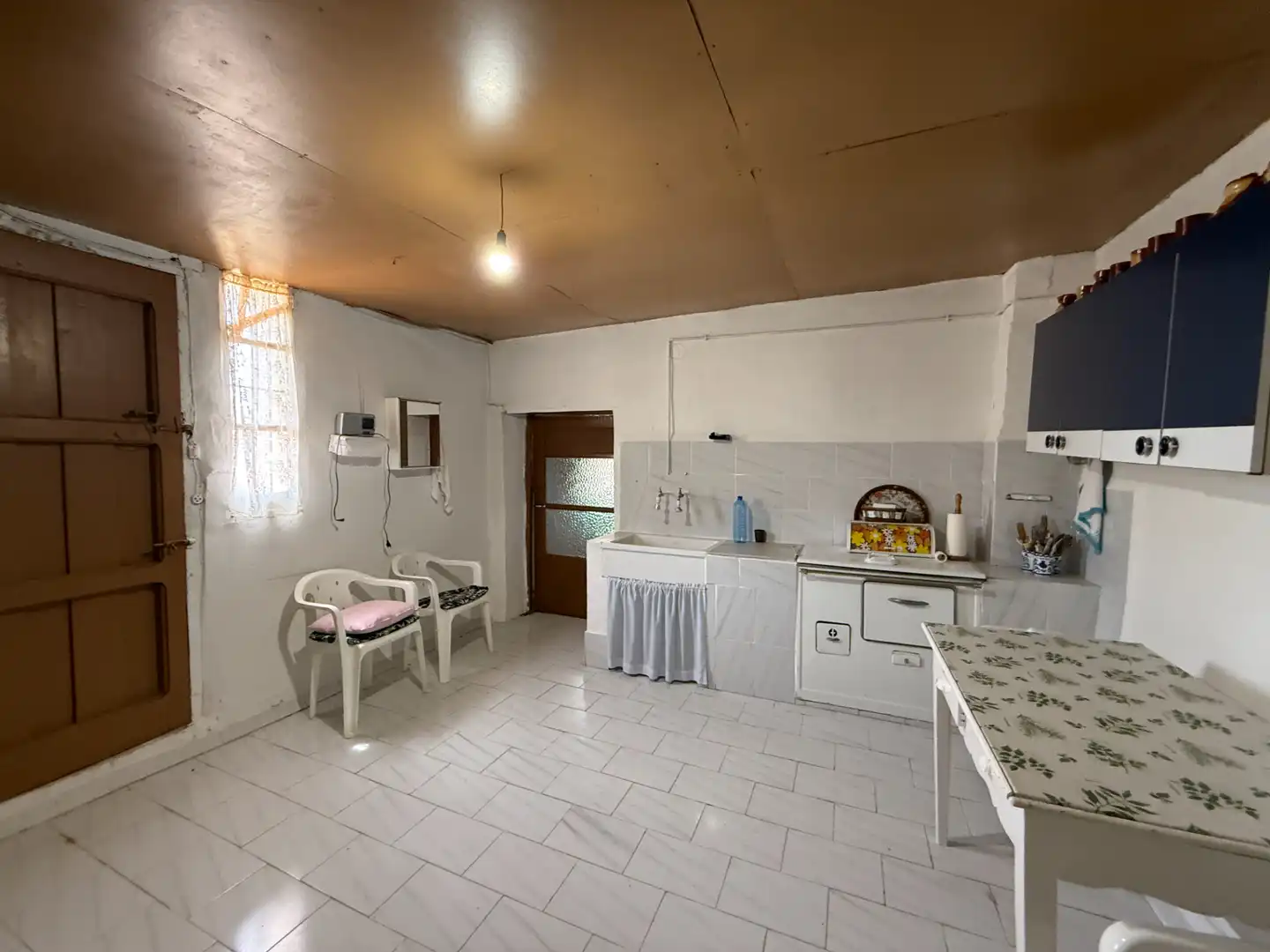 Cocina de Finca rústica en venta en Perales con Calefacción, Amueblado y Horno