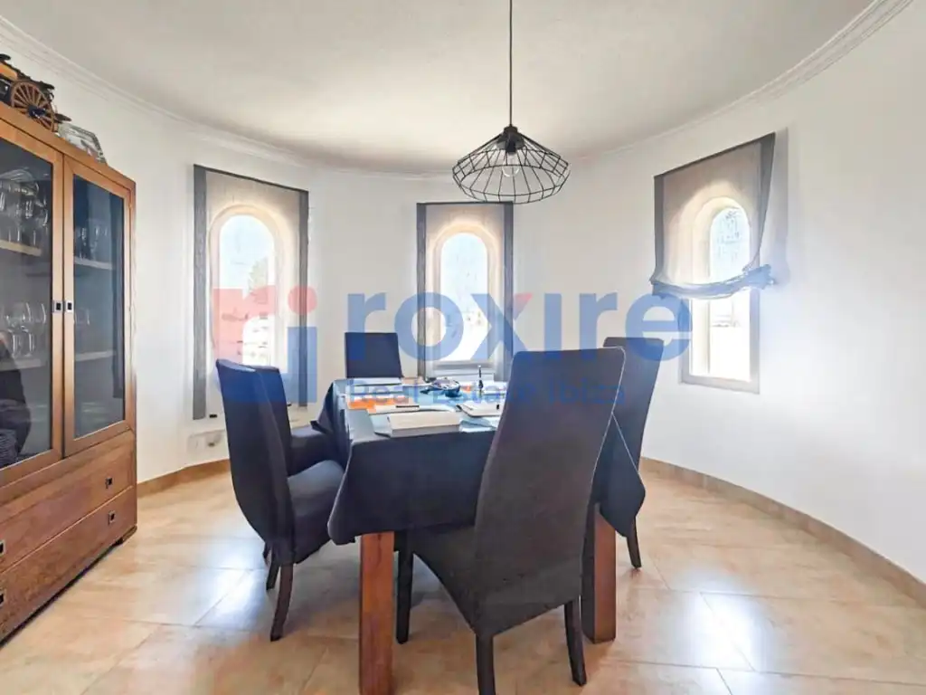 Menjador de Casa o xalet en venda en Sant Josep de sa Talaia amb Aire condicionat, Jardí privat i Terrassa