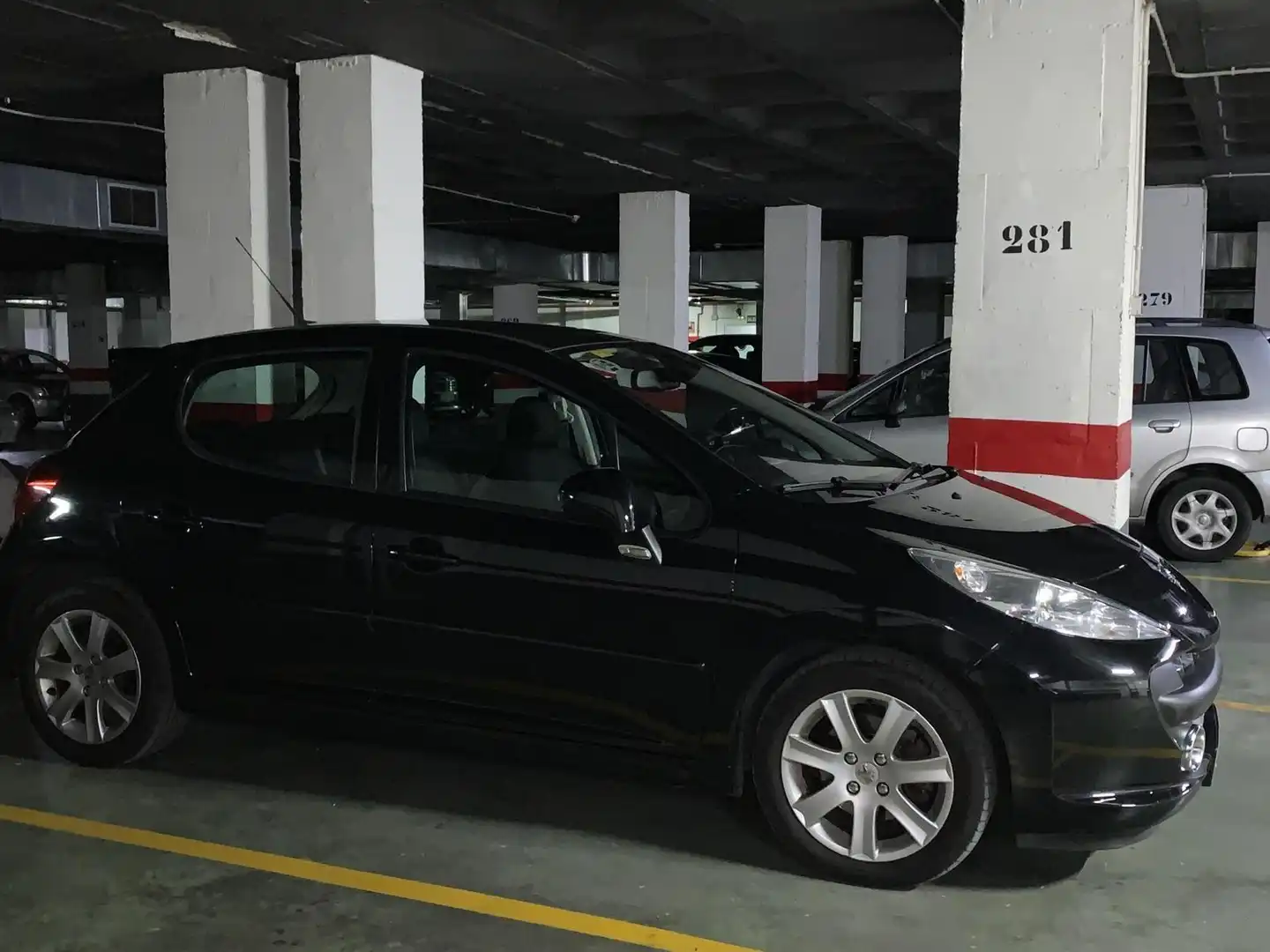 Parkplatz von Wohnungen zur Miete in Ronda