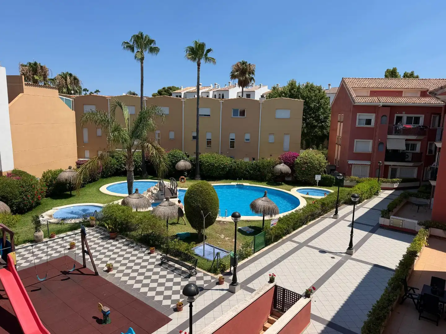 Vista exterior de Àtic en venda en Jávea / Xàbia amb Aire condicionat, Calefacció i Terrassa