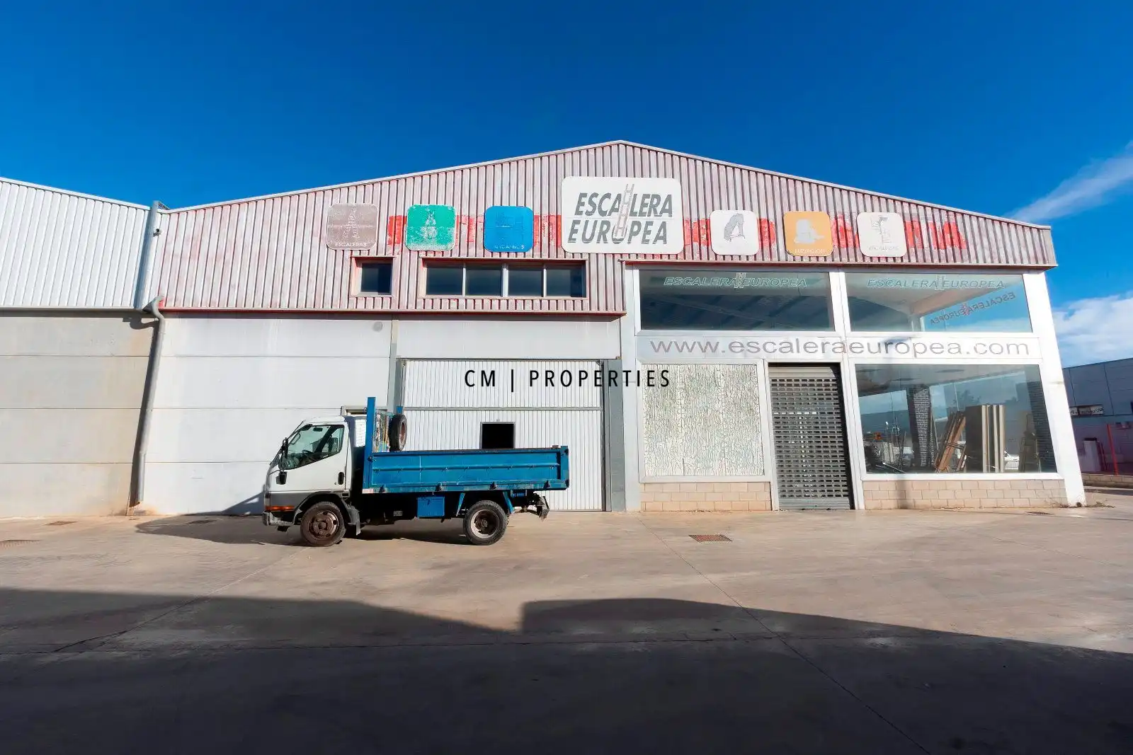 Vista exterior de Nave industrial en venta en Canet d'En Berenguer