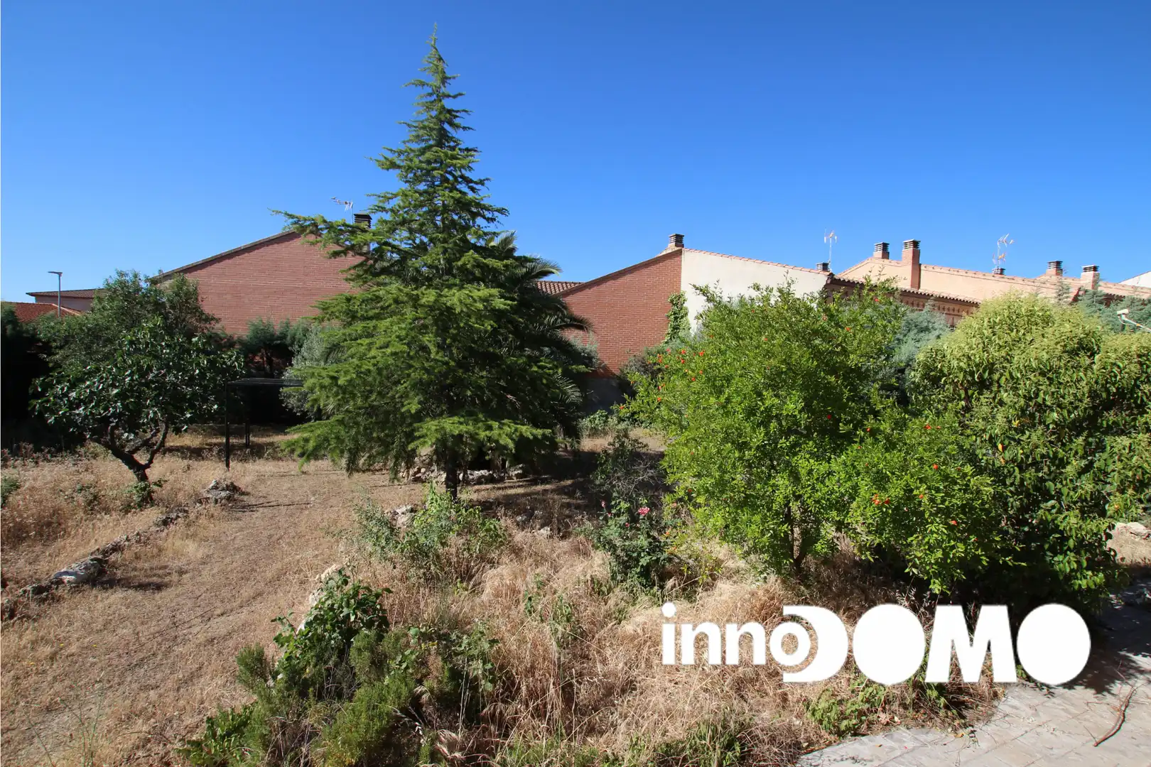Houses for sale in Bargas  with Air Conditioner, Heating and Private garden