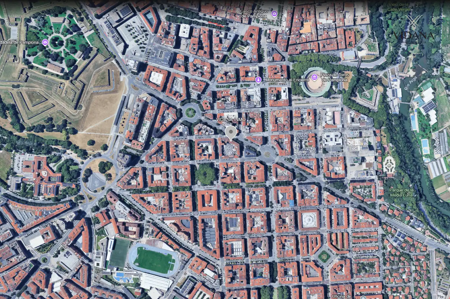 Pis en venda en  Pamplona / Iruña amb Calefacció, Parquet i Traster