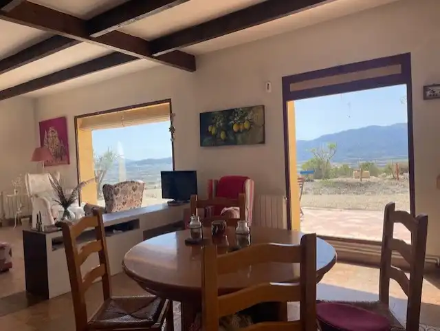 Houses for sale in Pliego