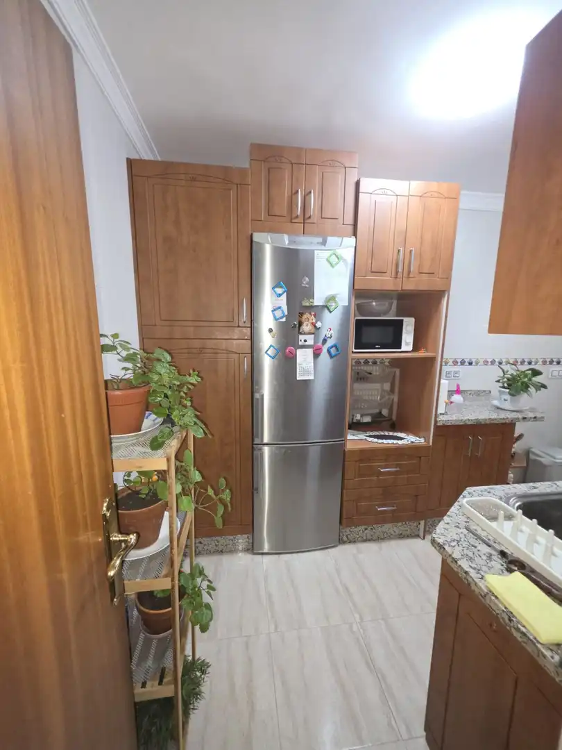 Cocina de Piso en venta en Lora del Río con Terraza y Trastero